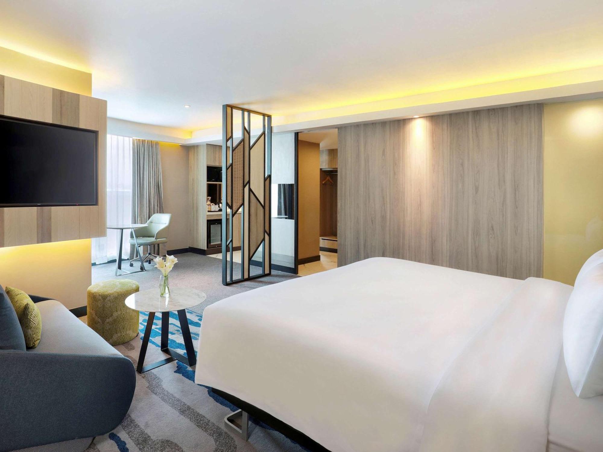 Novotel Suites Yogyakarta Malioboro Bagian luar foto